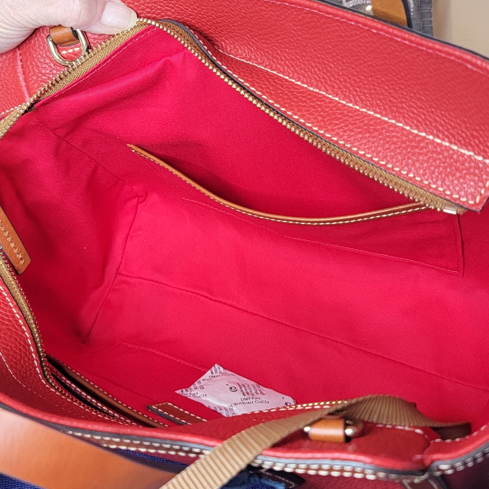 Dooney & Bourke Red Pebbled Leather Shopper Style Arm/Crossbody Bag NWT - Picture 6 of 11